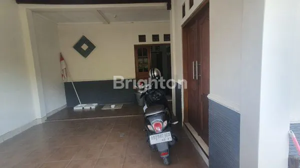 image RUMAH MINIMALIS 2 LANTAI SIAP HUNI DI SEKTOR 7 SOLO BARU  (2)