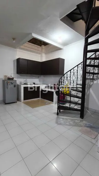 image RUMAH DURI KEPA 2 LANTAI DEKAT CENTRAL PARK MALL JAJARTA BARAT (3)