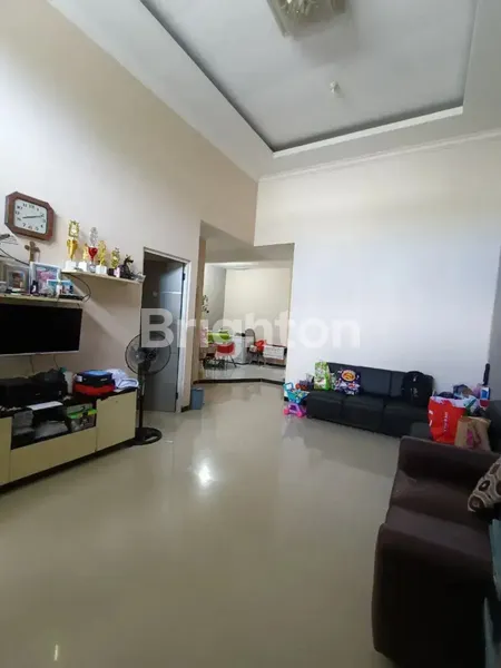 image SUKOLILO DIAN REGENCY SIAP HUNI ONE GATE SYSTEM (2)