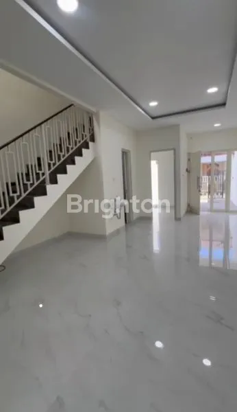 image RUMAH MINIMALIS 2 LANTAI JEMURSARI (1)