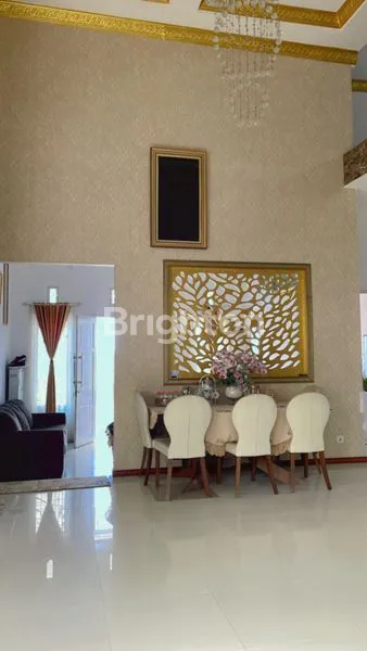 image DIJUAL RUMAH MEWAH CANTIK SIAP HUNI (3)
