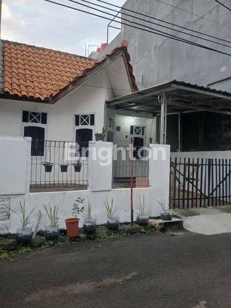 image RUMAH DI CLUSTER ELIT DEKAT TOL JATIASIH BEKASI SELATAN (1)