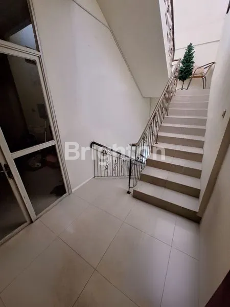 image RUMAH MEGAH 2,5 LANTAI SIAP HUNI DI SUNTER KIRANA - JAKUT (6)