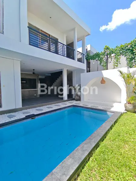 image BRAND NEW 3 BEDROOMS VILLA AT THE OF HEART BERAWA BALI (2)