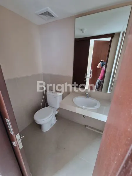 image APARTEMEN  BIZ LOFTS FURNISH KARAWACI  (3)