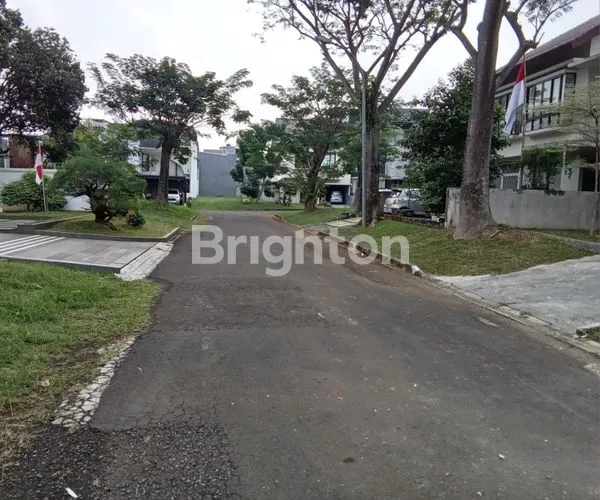 image RUMAH MEWAH 2 LANTAI DI JAGAKARSA - 5 KT, 320M² SEMI-FURNISHED (2)