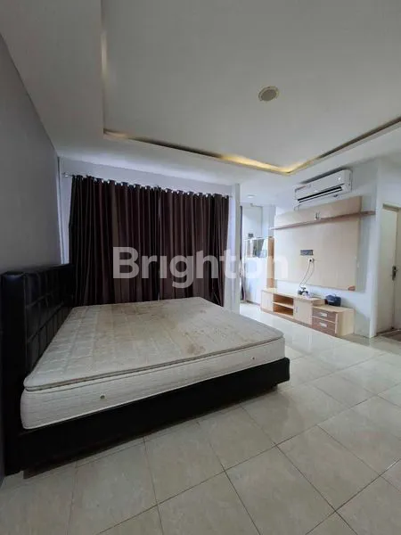 image RUMAH MENAWAN 3 LANTAI FULL FURNISH DI BALIKPAPAN REGENCY DE TULIP (7)