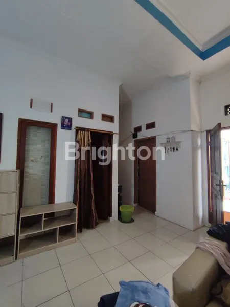 image RUMAH TINGGAL BESERTA KONTRAKAN, KAWASAN STRATEGIS, DAERAH BINTARO, JAKARTA SELATAN. COCOK UNTUK INVESTASI (4)