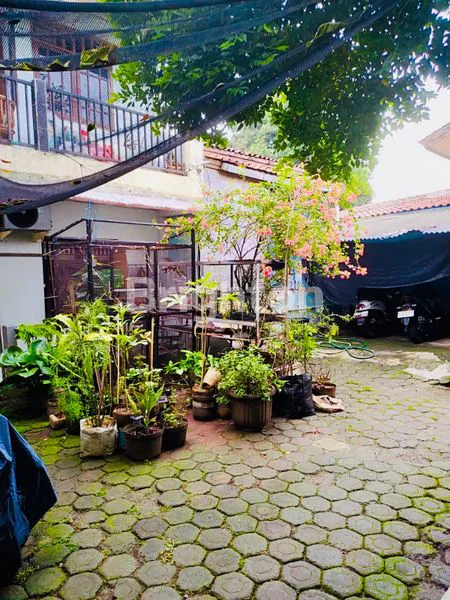 image RUMAH TINGGAL BESERTA KONTRAKAN, KAWASAN STRATEGIS, DAERAH BINTARO, JAKARTA SELATAN. COCOK UNTUK INVESTASI (8)