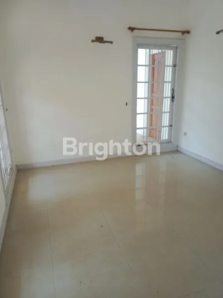 image RUMAH MODEL VICTORIA LOKASI SIDOSERMO PDK SURABAYA  (6)