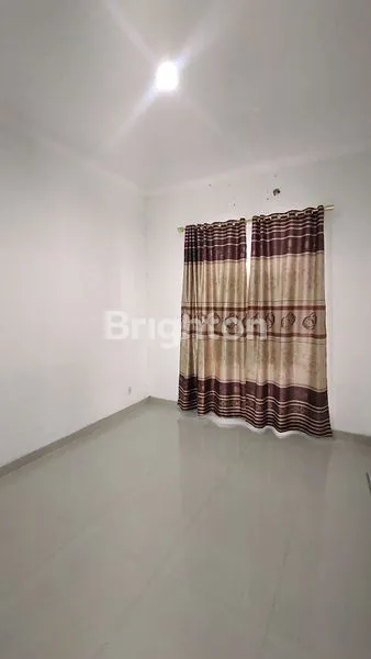 image RUMAH DUA LANTAI ROYAL SPRING - GOLDEN SPRING   (5)