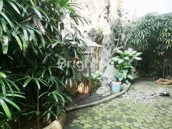 image RUMAH 10 X 30 BUAT BANGUN KOS DI TAMAN SARI JAKARTA BARAT (5)