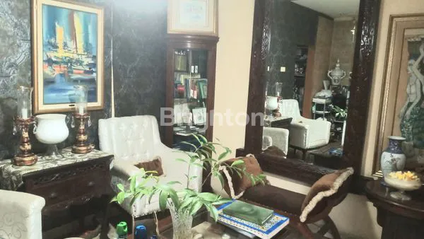 image RUMAH MEWAH 420M² DI BINTARO SEKTOR 1, 5KT, GARASI LUASTHIS TITLE (57 CHARACTERS) HIGHLIGHTS KEY SELLING POINTS:- PROPERTY SIZE (420M²)- PRIME LOCATION (BINTARO SEKTOR 1)- NUMBER OF BEDROOMS (5KT)- LARGE GARAGE CAPACITY- PREMIUM PROPERTY CATEGORY ( (3)