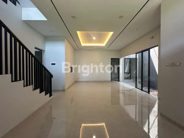 image RUMAH BARU MINIMALIS MODERN 3 LANTAI CITRALAND DEKAT UC, GWALK, GRAHA DAN PAKUWON (2)