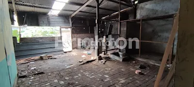 image GUDANG RAYA BLURU (3)