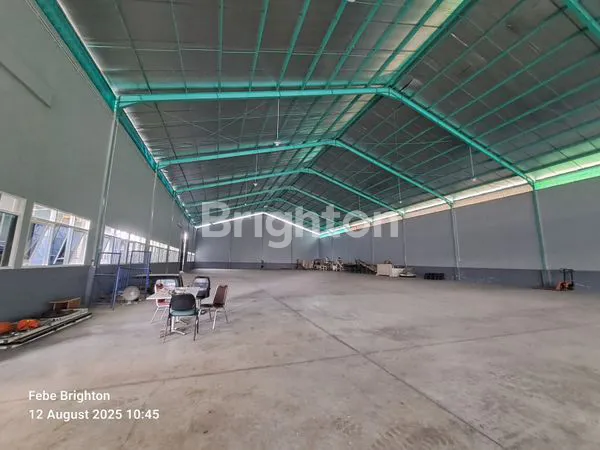 image GUDANG BARU DAN  LUAS DI PANDAAN (4)