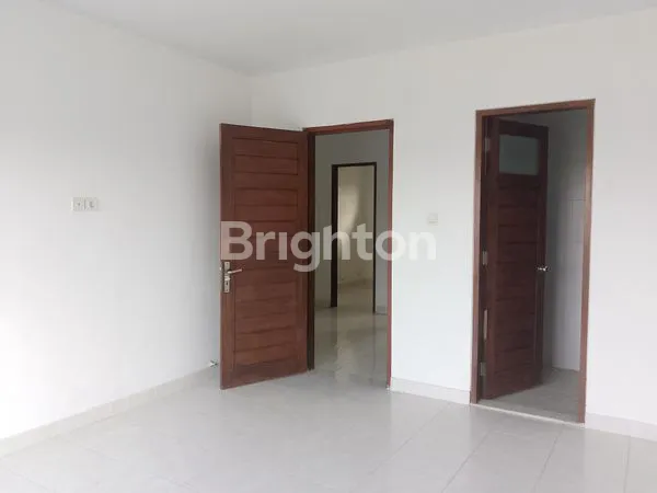 image RUMAH ASRI 2 LANTAI DI JL. SEKAR JEPUN, GATSU TIMUR – DENPASAR TIMUR  (5)