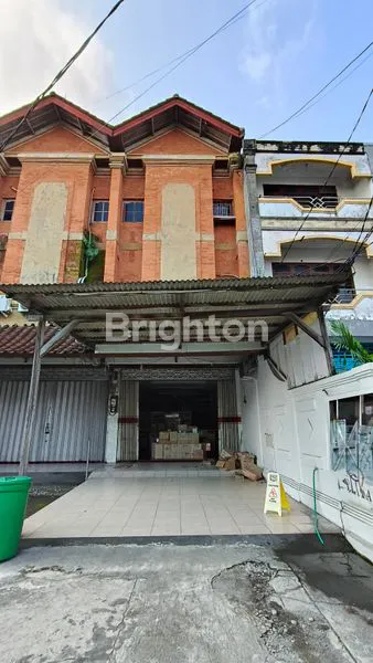 RUKO STRATEGIS 3 LANTAI DI GATSU BARAT, COCOK UNTUK USAHA DAN KANTOR CABANG