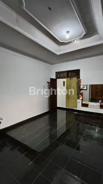 image RUKO STRATEGIS 3 LANTAI DI GATSU BARAT, COCOK UNTUK USAHA DAN KANTOR CABANG (6)