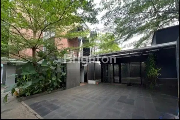 image RUMAH ASRI STRATEGIS DI LEBAK BULUS JAKARTA SELATAN (1)