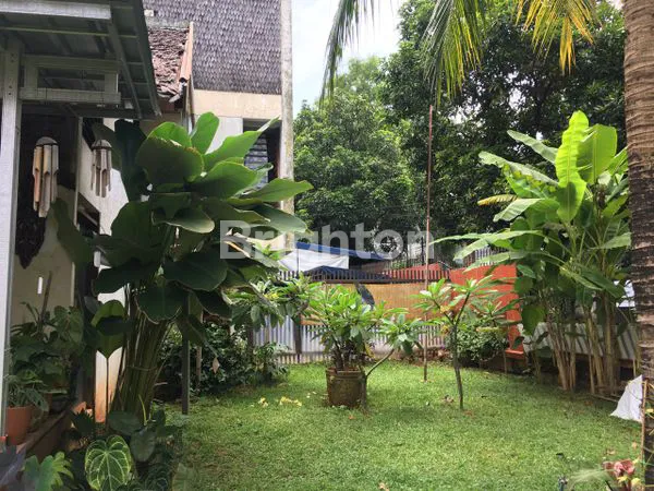 image DIJUAL RUMAH LUAS DI JAKARTA SELATAN (3)