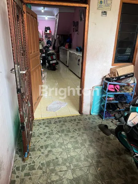 image RUMAH STRATEGIS 3 LANTAI DI JEMBATAN LIMA JAKARTA BARAT (4)