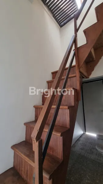 image RUMAH 2 LANTAI SIAP HUNI DI GRIYA SURABAYA ASRI - SHM (8)