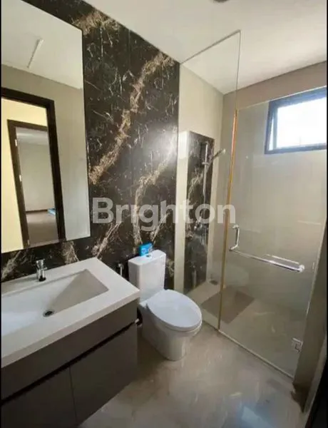 image RUMAH MEWAH DI KAWASAN MANDIRI BSD, NAVAPARK, LANCEWOOD, TANGERANG, SERPONG (3)