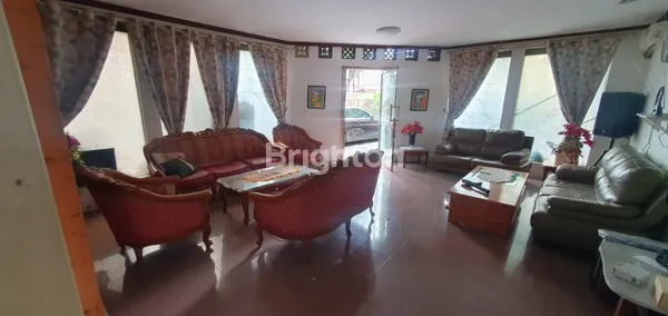 image RUMAH BESAR MEGAH DEKAT MALL GREEN PRAMUKA DAN MALL ARION SANGAT EKONOMIS (5)