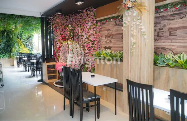 image RUKO LATUMENTEN 4.5 LANTAI BEKAS RESTORAN FULL RENOV (3)