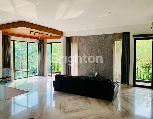 image RUMAH SUPER MEWAH SIAP PAKE (7)