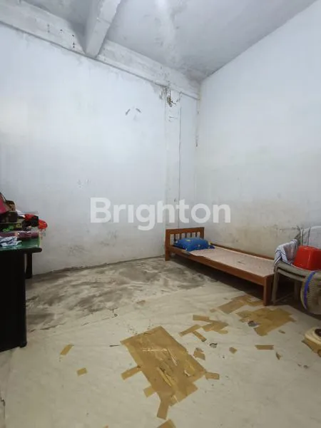 image RUMAH WALET 3 TINGKAT KELAPA DUA 1793M2 SINGKAWANG BARAT KALIMANTAN KLP DUA SHM NEGO (7)