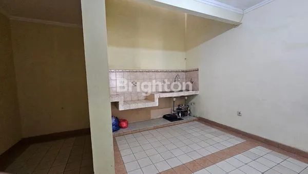 image DIJUAL RUMAH RENO 2LANTAI DI KELAPA GADING  (3)