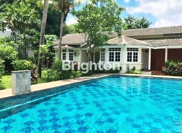 image RUMAH MEWAH PAVILION & KOLAM RENANG DI MENTENG DALAM JAKARTA SELATAN (1)