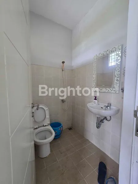 image RUMAH 2 LANTAI BERSIH TERAWAT SIAP HUNI DI PERUMAHAN CIPUTRA (6)