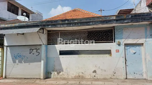 image RUMAH SHM DI DONOKERTO SURABAYA (1)