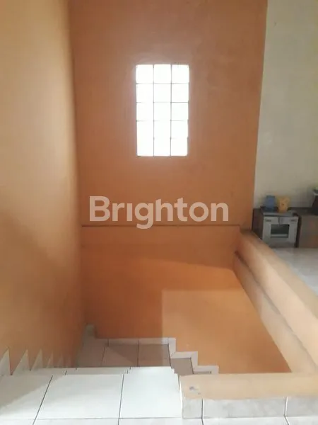 image RUMAH CANTIK 2 LANTAI SIAP HUNI DI DAERAH PONDOK BAMBU JAKARTA TIMUR (8)