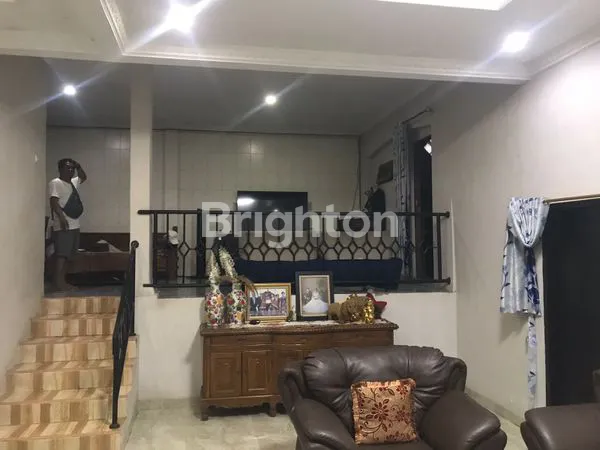 image RUMAH SIAP HUNI LIMUS PRATAMA REGENCY (INCLUDE KONTRAKAN 7 PINTU) (4)