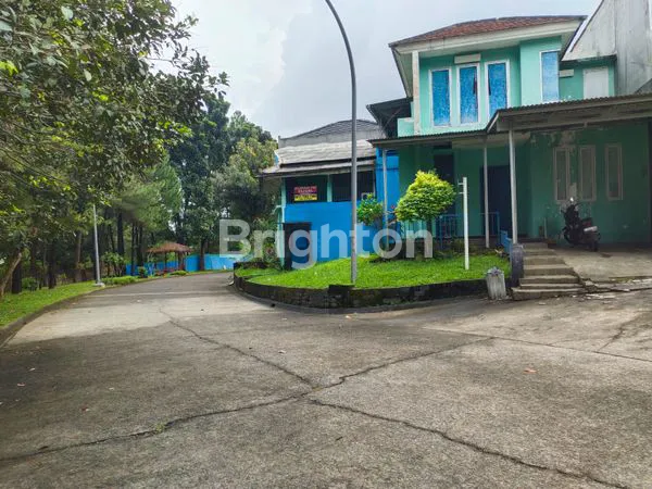 image HOUSE WITH MANY ROOMS EQUATOR SENTUL CITY (2)