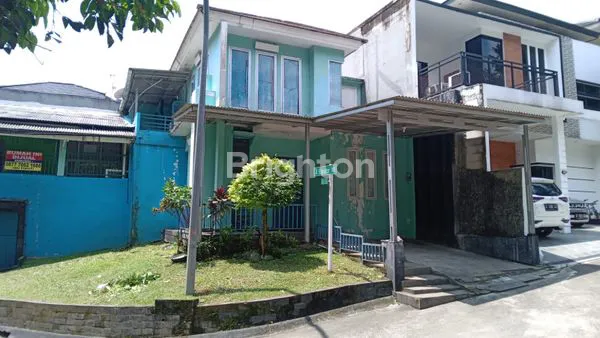 image HOUSE WITH MANY ROOMS EQUATOR SENTUL CITY (1)