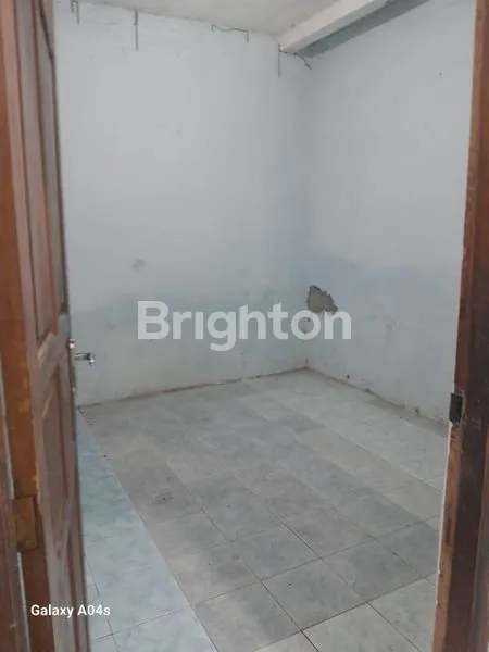 image RUMAH SIAP HUNI ADA KIOS NYA DI DAERAH JAKARTA (6)