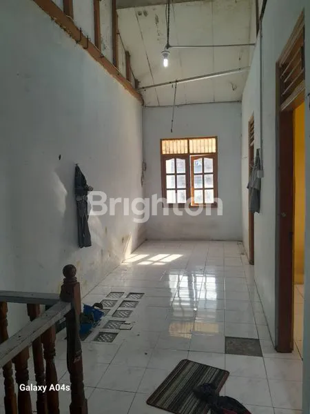 image RUMAH SIAP HUNI ADA KIOS NYA DI DAERAH JAKARTA (4)