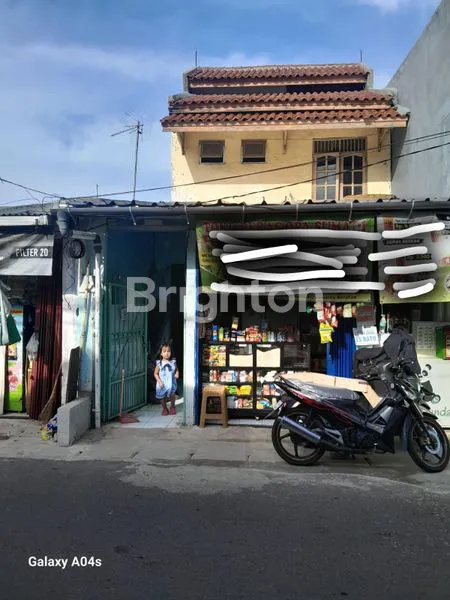 image RUMAH SIAP HUNI ADA KIOS NYA DI DAERAH JAKARTA (1)