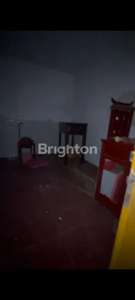 image RUMAH LAMA DAN LUAS HITUNG TANAH SAJA DAERAH JELAMBAR FAJAR JAKARTA BARAT  (8)