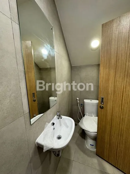 image RUMAH HOOK MEWAH FULL FURNISH DI TANAKAYU BSD - 2 LANTAI (3)