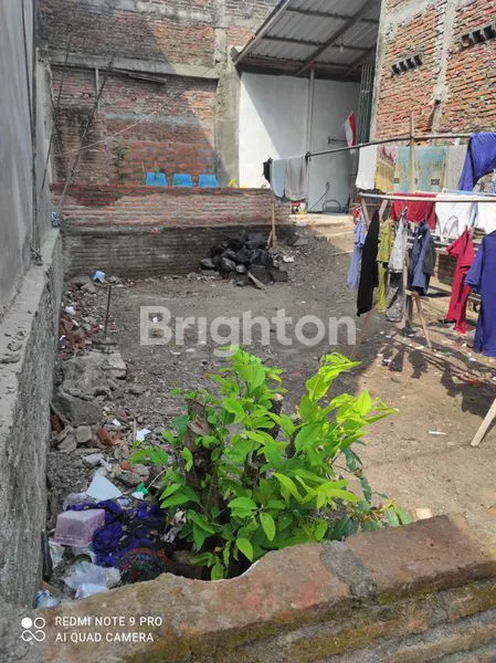 image HUNIAN STRATEGIS DI PASAR KLIWON SOLO (8)