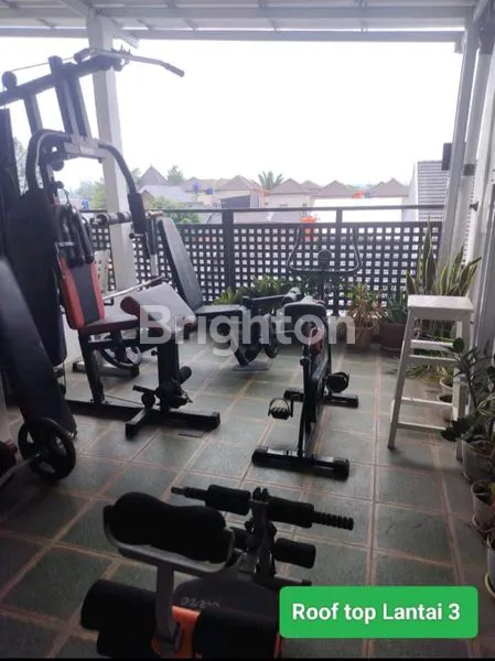 image RUMAH 3 LANTAI LOKASI SRTATEGIS  (7)