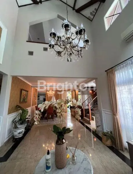 image RUMAH MEWAH DALAM PERUMAHAN ASRI DI LEBAK BULUS CILANDAK (4)