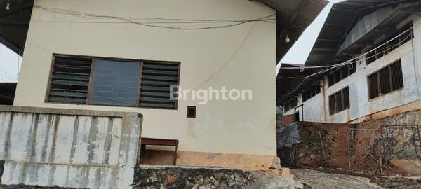 image GUDANG PINGGIR JALAN RAYA. BEBAS BANJIR. STRATEGIS. JL. PROF HAMKA. NGALIYAN (5)