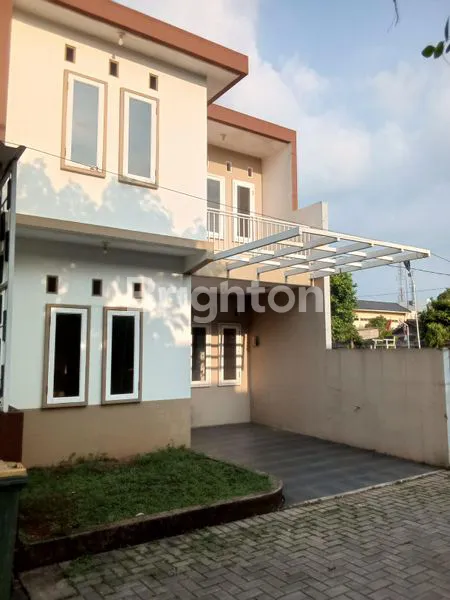 image RUMAH 2 LANTAI BAGUS DAN KOKOH DI CIMUNING BEKASI KOTA (1)